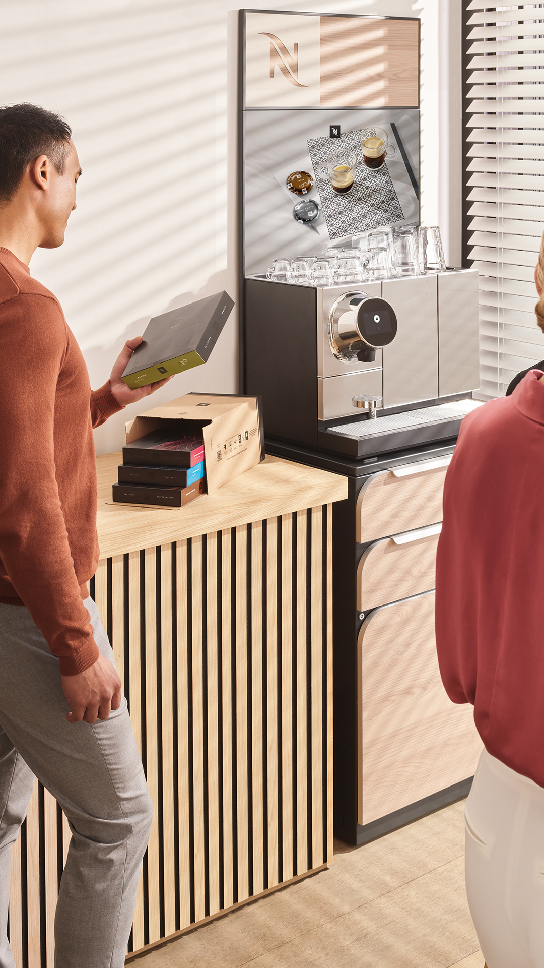 B2B Permanentcontent23 SUBSCRIPTION Momento 120 CMYK 9X16