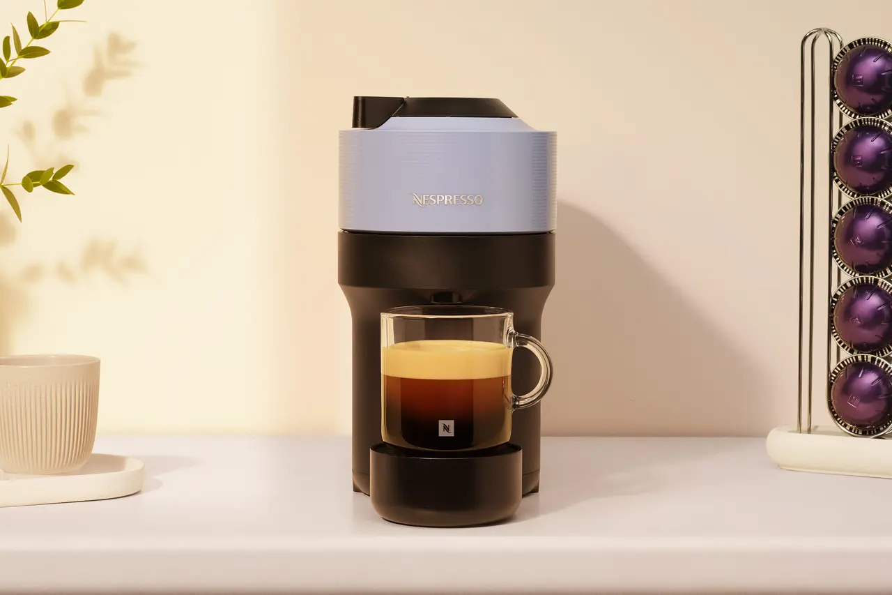 Vertuo Pop Blue WW Econtent Lifestyle Front Image 1X1 Perpetuity