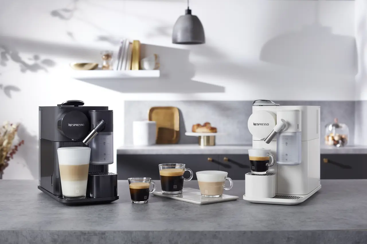 Global All OL Lattissima One Black And White With Cups 2021 2026